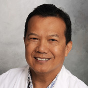 Photo of physician Raymond Lee
