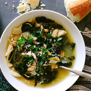 Cooler weather is coming. Embrace the changing seasons with this slow cooker stew 🍲 It's an easy way to get more greens and fiber into your diet – plus, it's super simple to make!