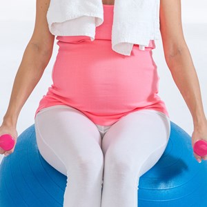 Yes, you can still rock your favorite workout while pregnant! However, there are some do's and don'ts to keep in mind.