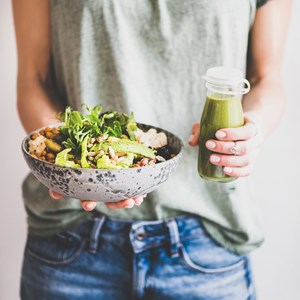 If you’ve had trouble sticking to resolutions in the past, make 2020 your best year yet with these easy-to-follow tips to achieving your biggest health goals!