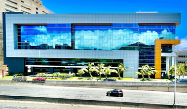 exterior of Kapiolani Medical Center for Women & Children