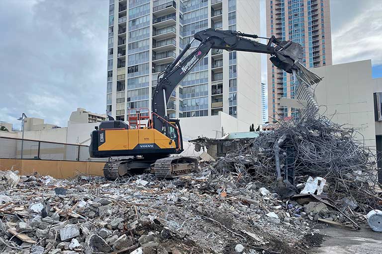 Building demolition on the site of the new Straub Medical Center campus