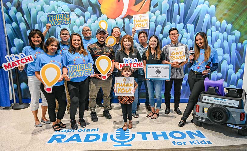 group shot of Kapiolani Radiothon supporters