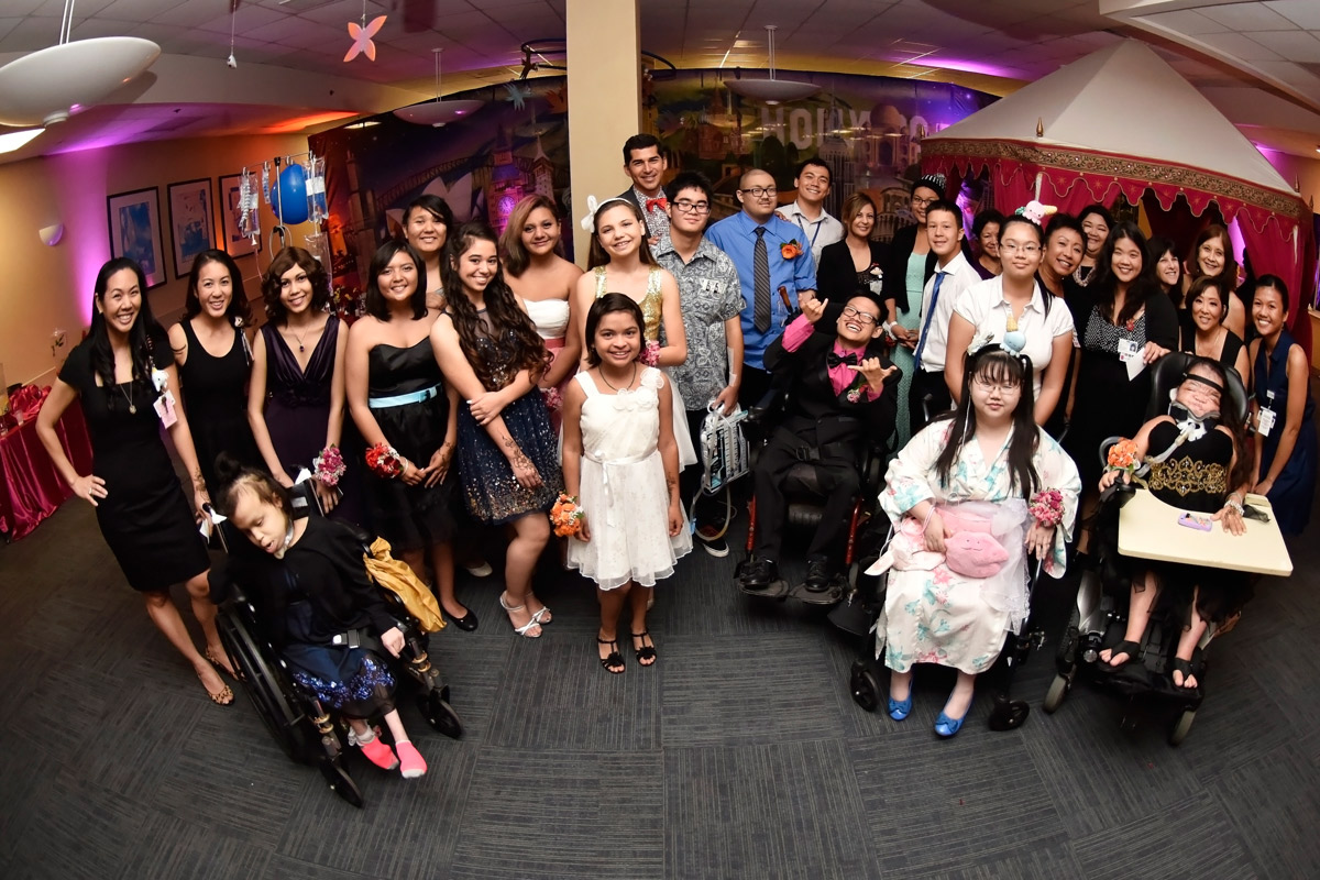 Group photo of the Kapiolani prom