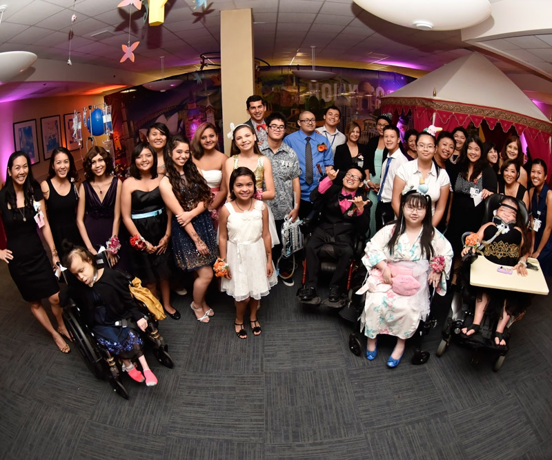 Group photo of the Kapiolani prom