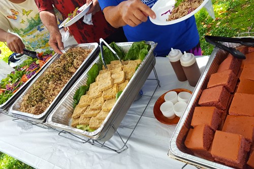 On the menu? A catered lunch from Da Spot, featuring Mixed Greens Salad with an oil-free Papaya Seed Vinaigrette, Brown Rice topped with Furikake, Tofu Katsu with Homemade Katsu Sauce, and Guava Cake – all Ornish-approved!