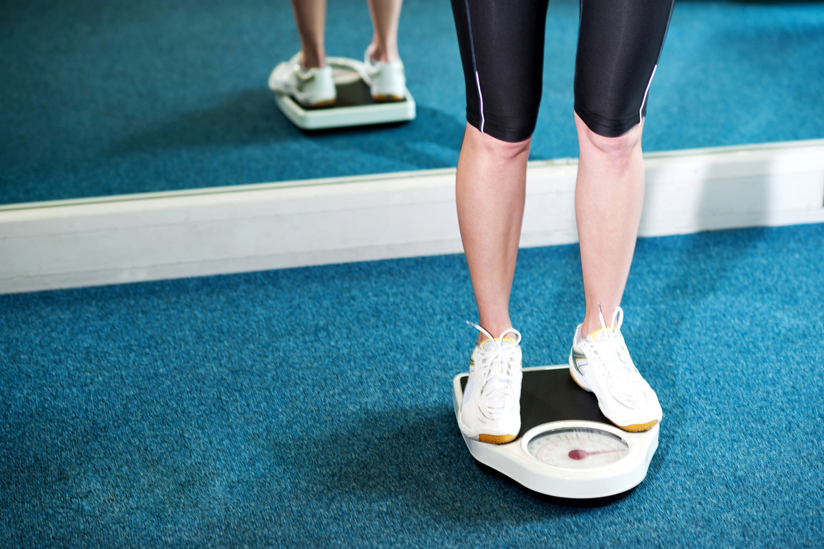 patient doing physical therapy for her knee