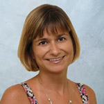 Photo of physician Desiree Medeiros
