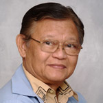 Photo of physician Reuben Guerrero