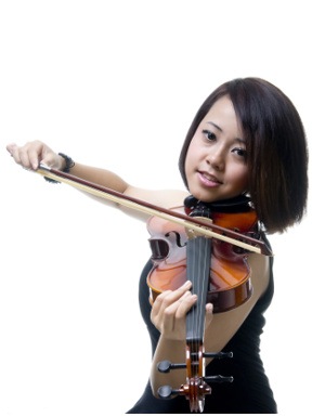 Girl playing the violin